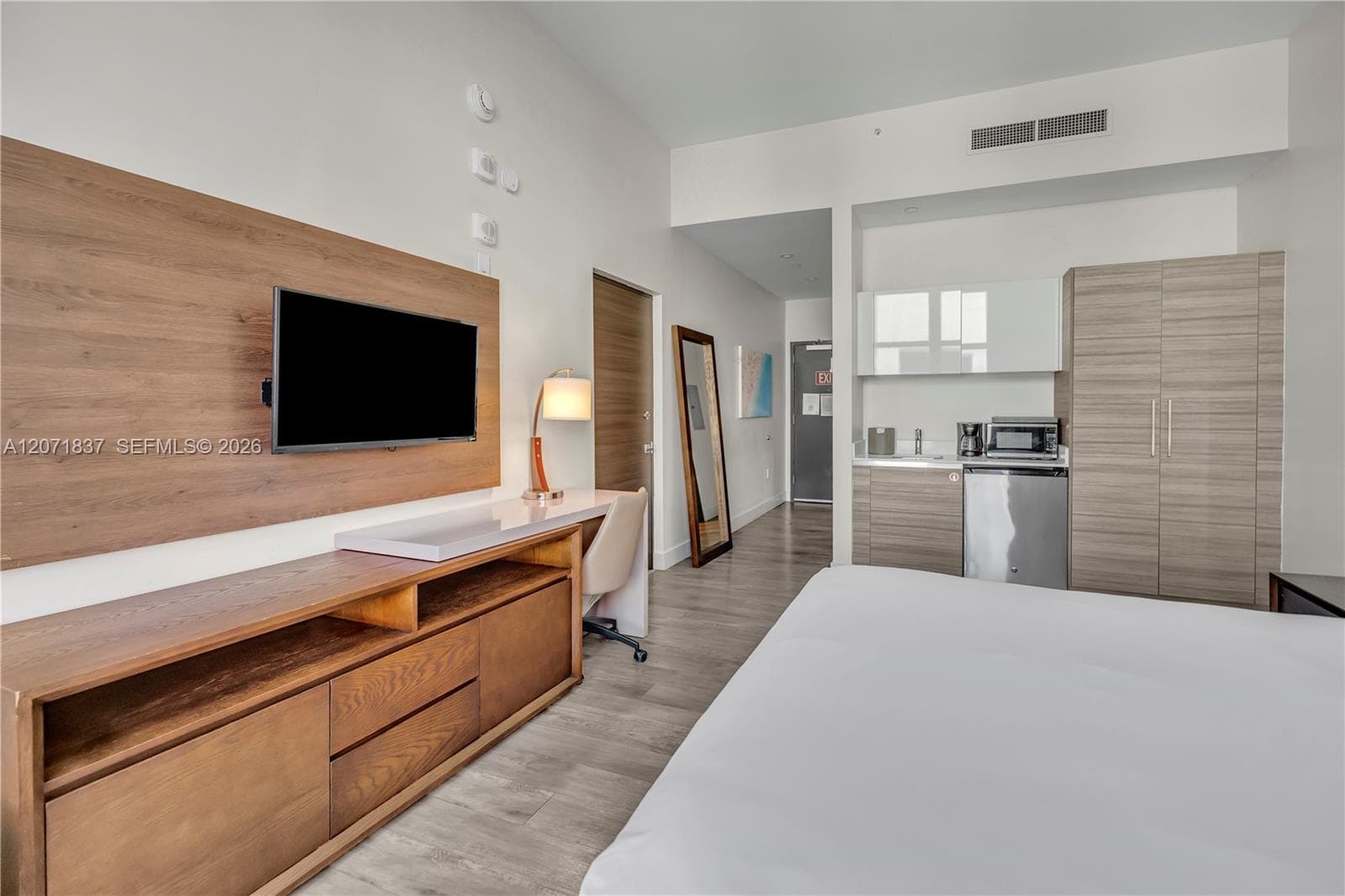 777 N Ocean Dr # S603, Hollywood FL 33019 photo 2