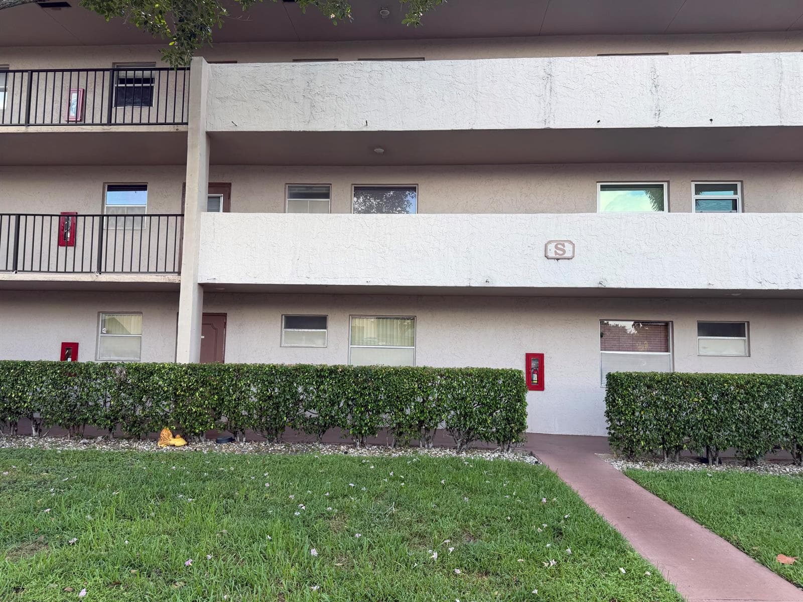 8301 Sands Point Boulevard # S103, Tamarac FL 33321 photo 2