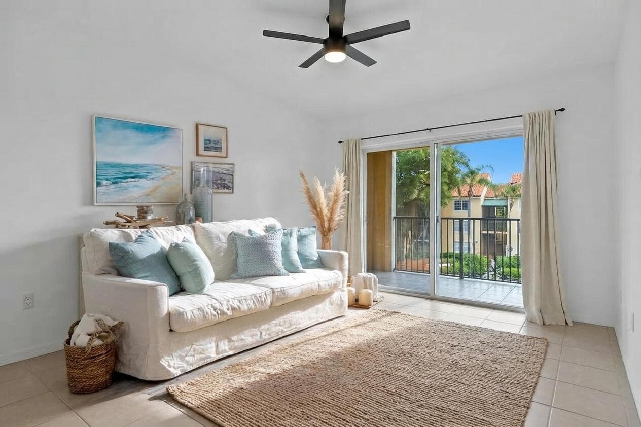 135 YACHT CLUB Way # 305, Hypoluxo FL 33462 photo 3