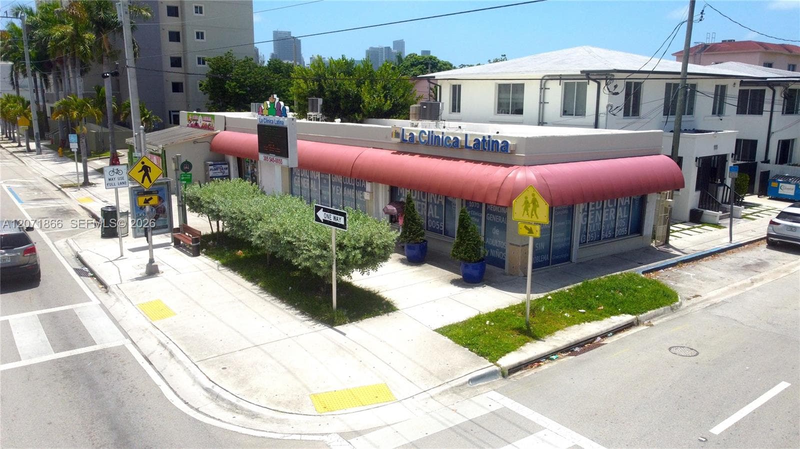 1058 SW 1st St, Miami FL 33130