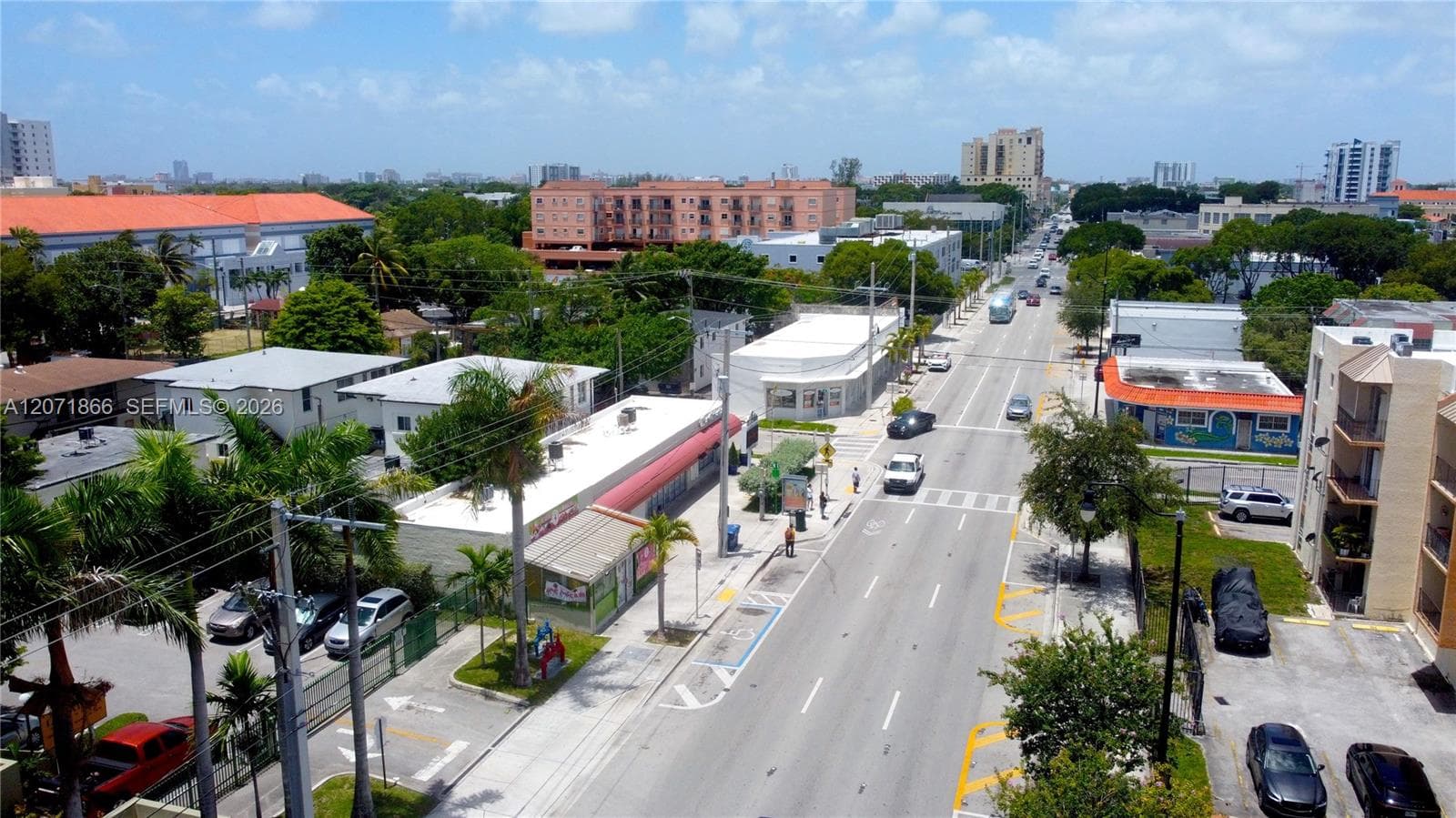 1058 SW 1st St, Miami FL 33130 photo 4