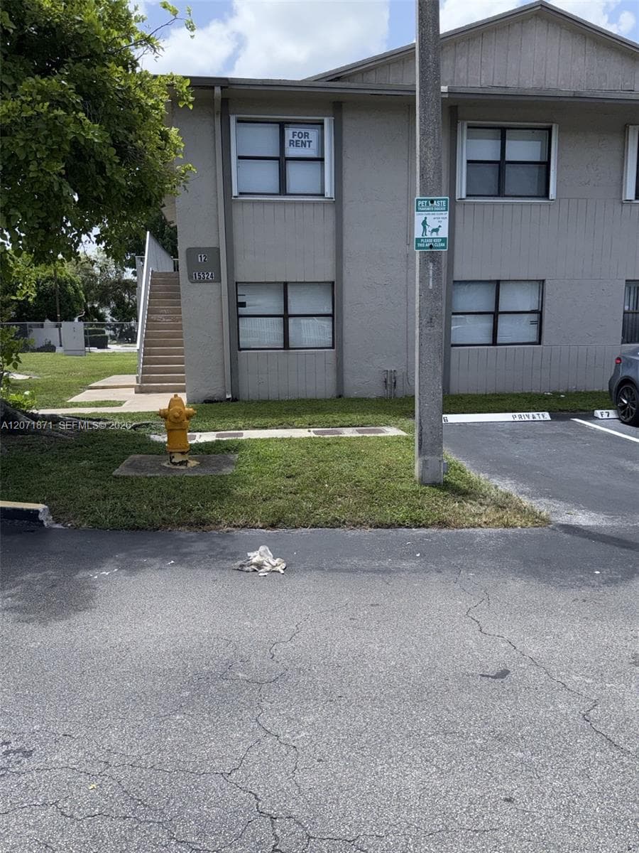 15324 SW 72nd St # 12-21, Miami, FL 33193 photo 2