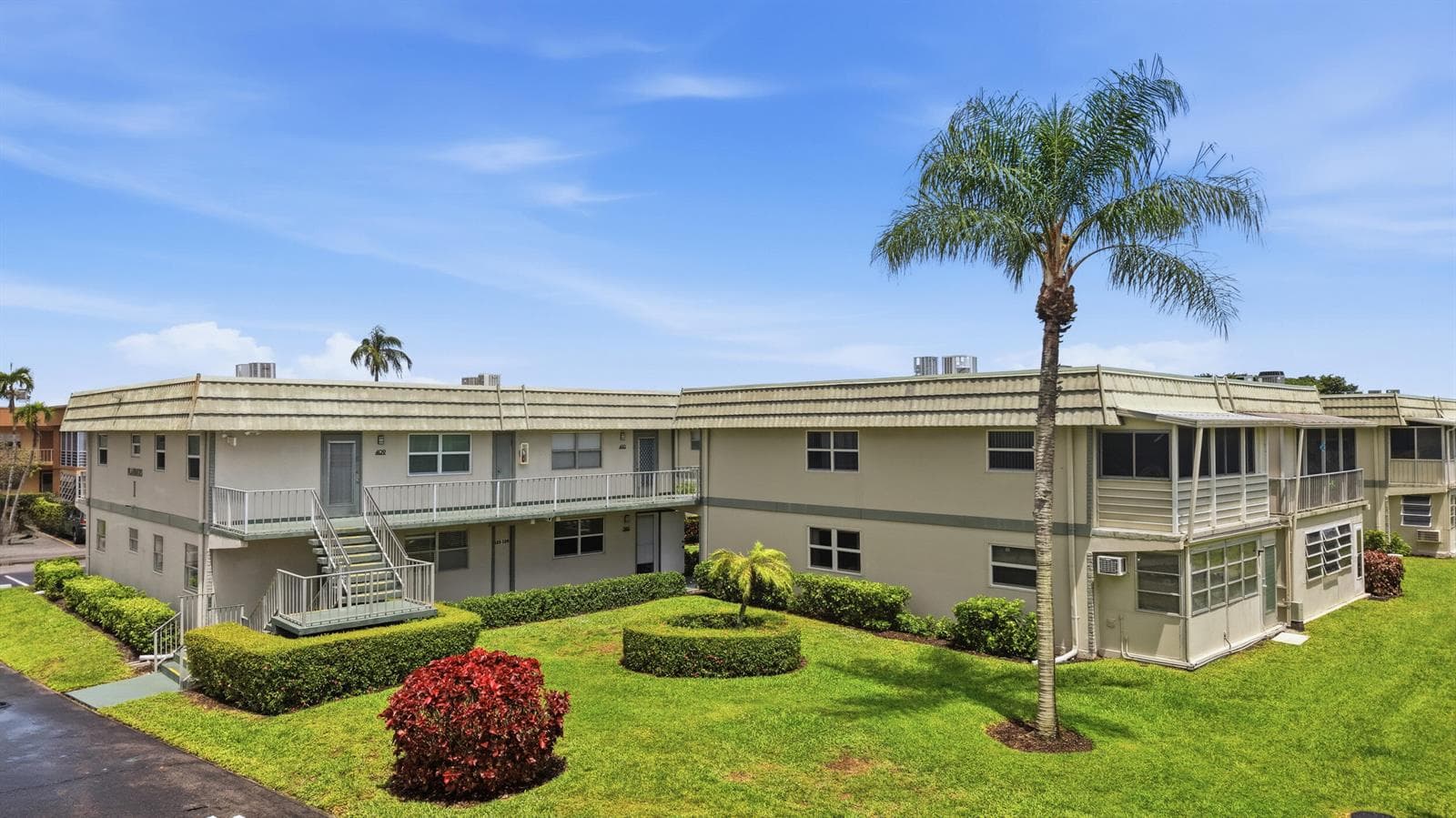 387 Flanders I, Delray Beach FL 33484 photo 2