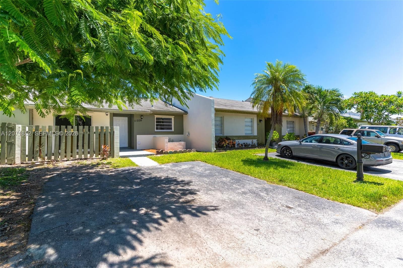 11209 SW 125th Pl, Kendall FL 33186 photo 3