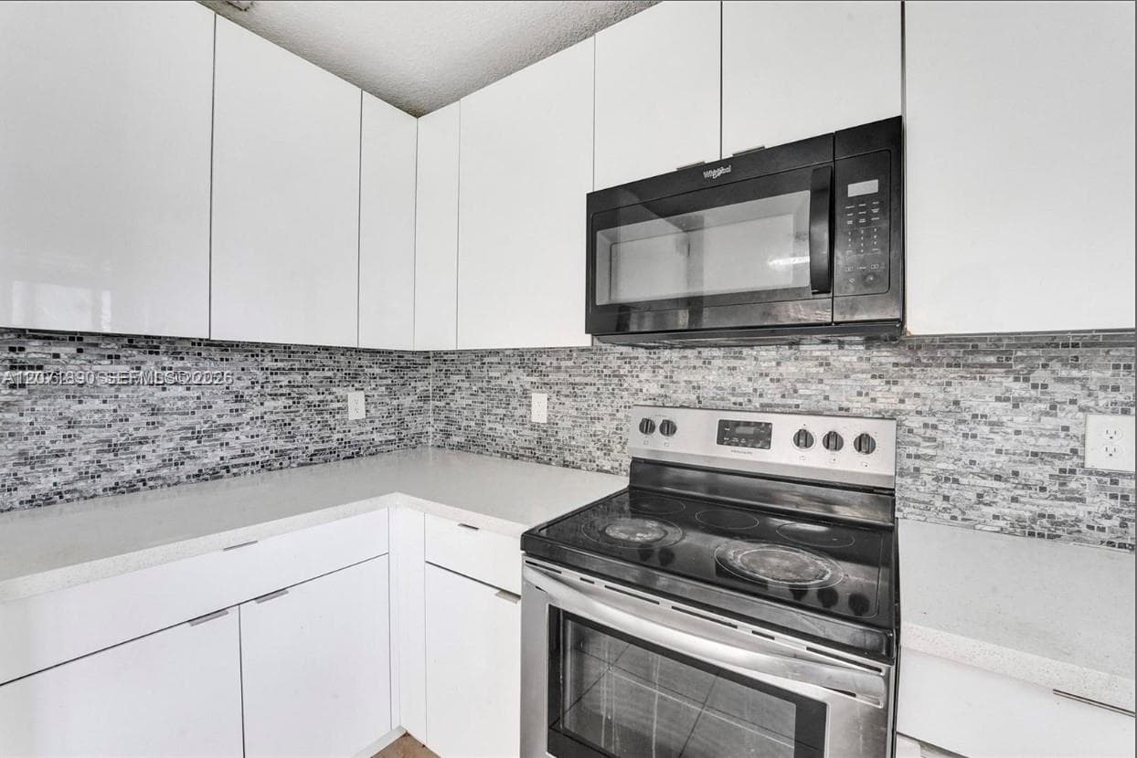 1154 NW 103 Street # 1, Miami FL 33150 photo 3