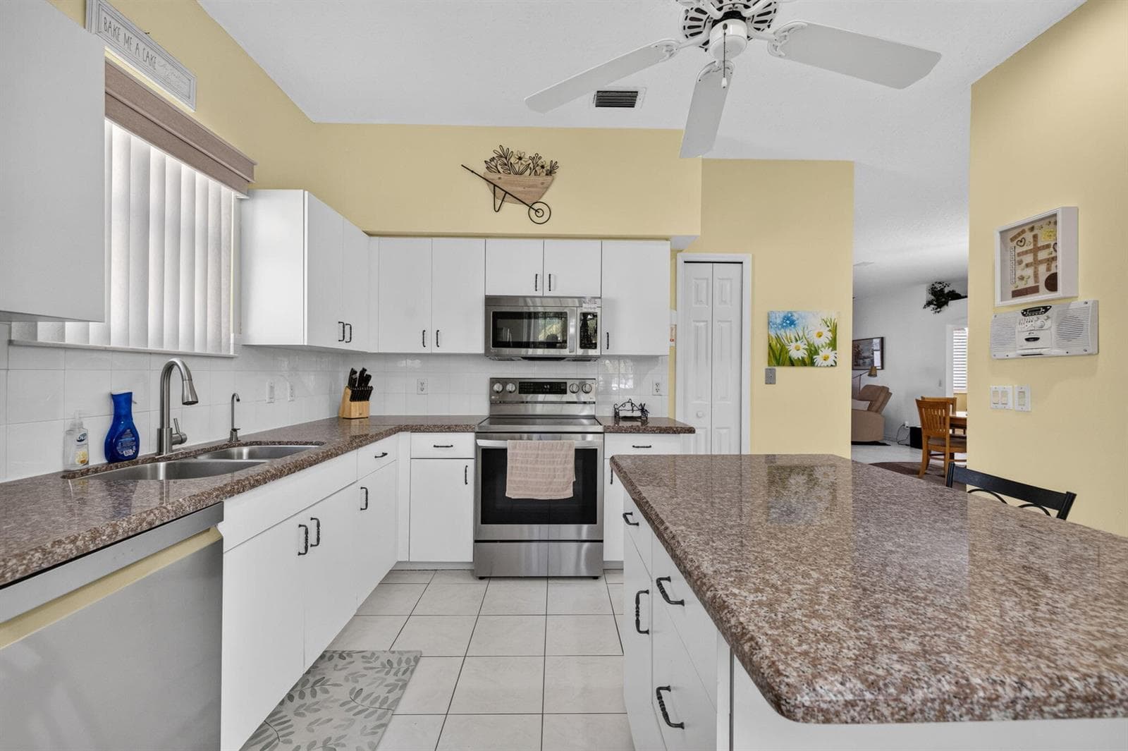 521 NW Galatone Court, Port St. Lucie FL 34986 photo 4