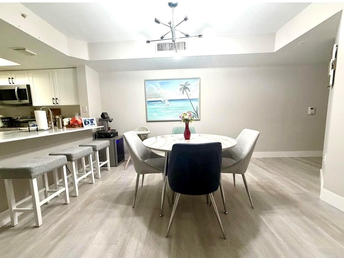 5055 Wiles Road Unit 105, Coconut Creek FL 33073 photo 4