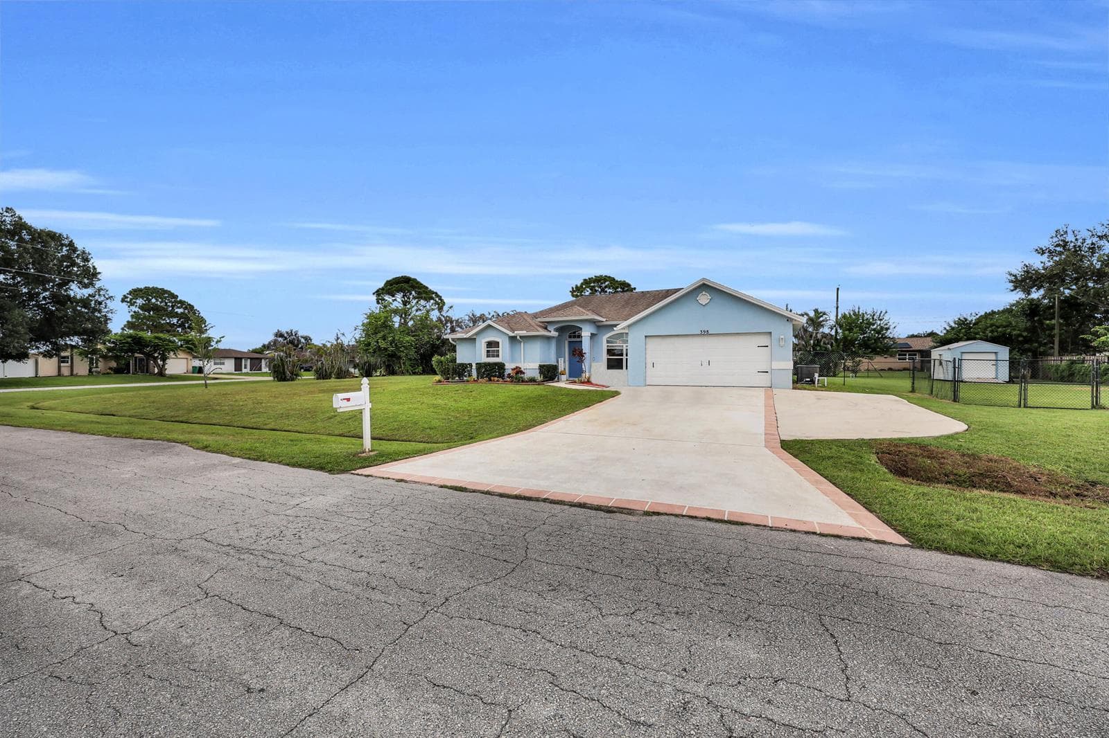 398 SE Bayview Terrace, Port St. Lucie FL 34983 photo 2
