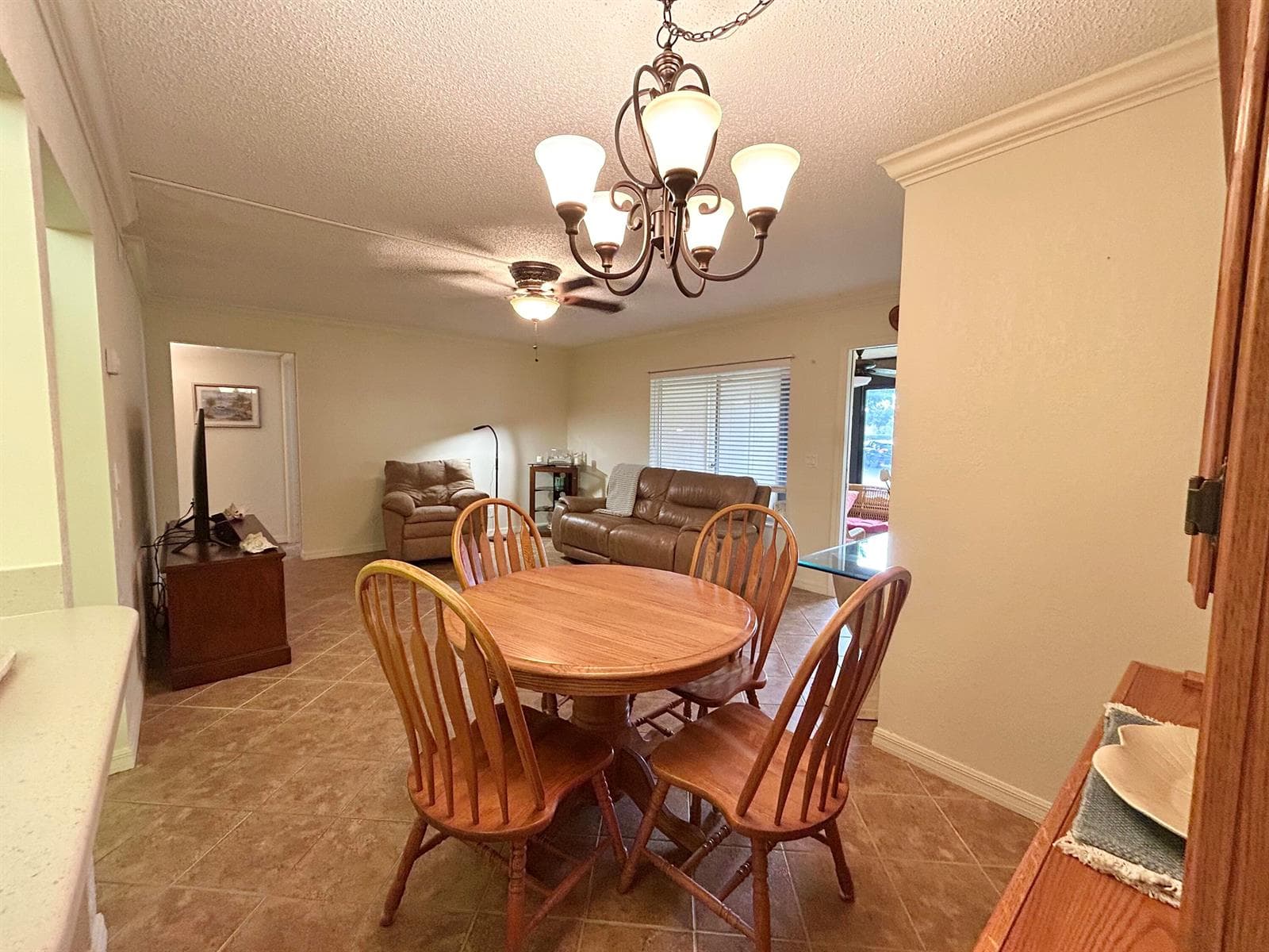 131 LAKE PINE Circle # 1, FL 33463 photo 4
