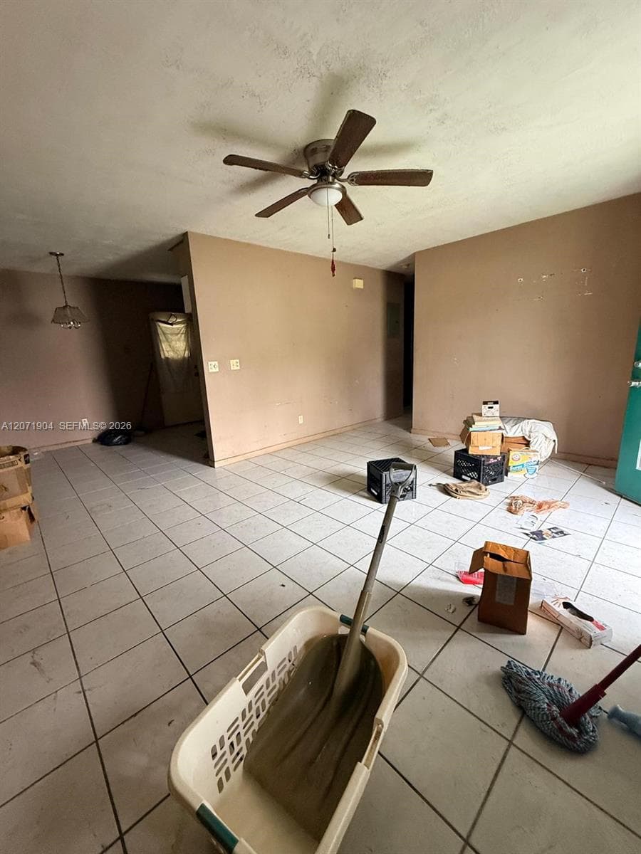 2911 NW 161st St, Miami Gardens FL 33054 photo 5