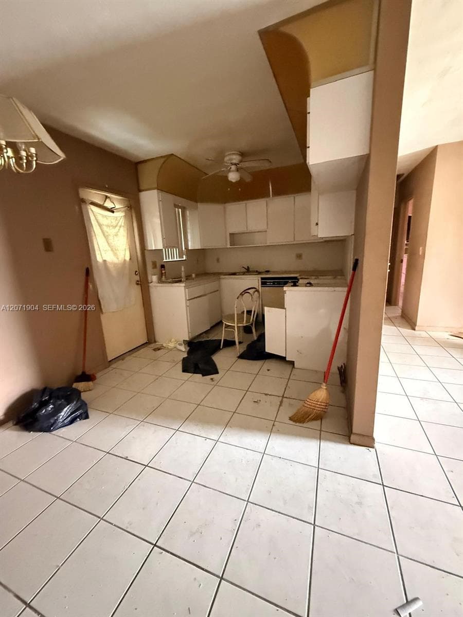 2911 NW 161st St, Miami Gardens FL 33054 photo 4