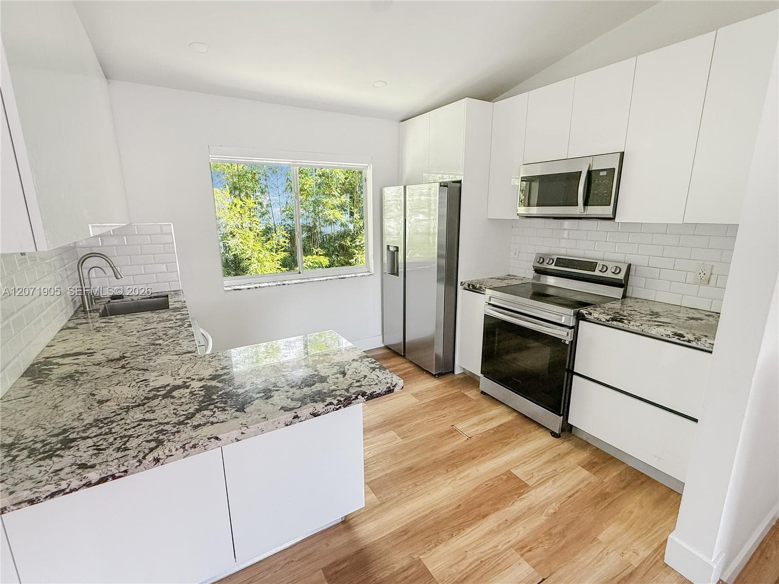 8035 Lake Dr # 205, Doral FL 33166 photo 2