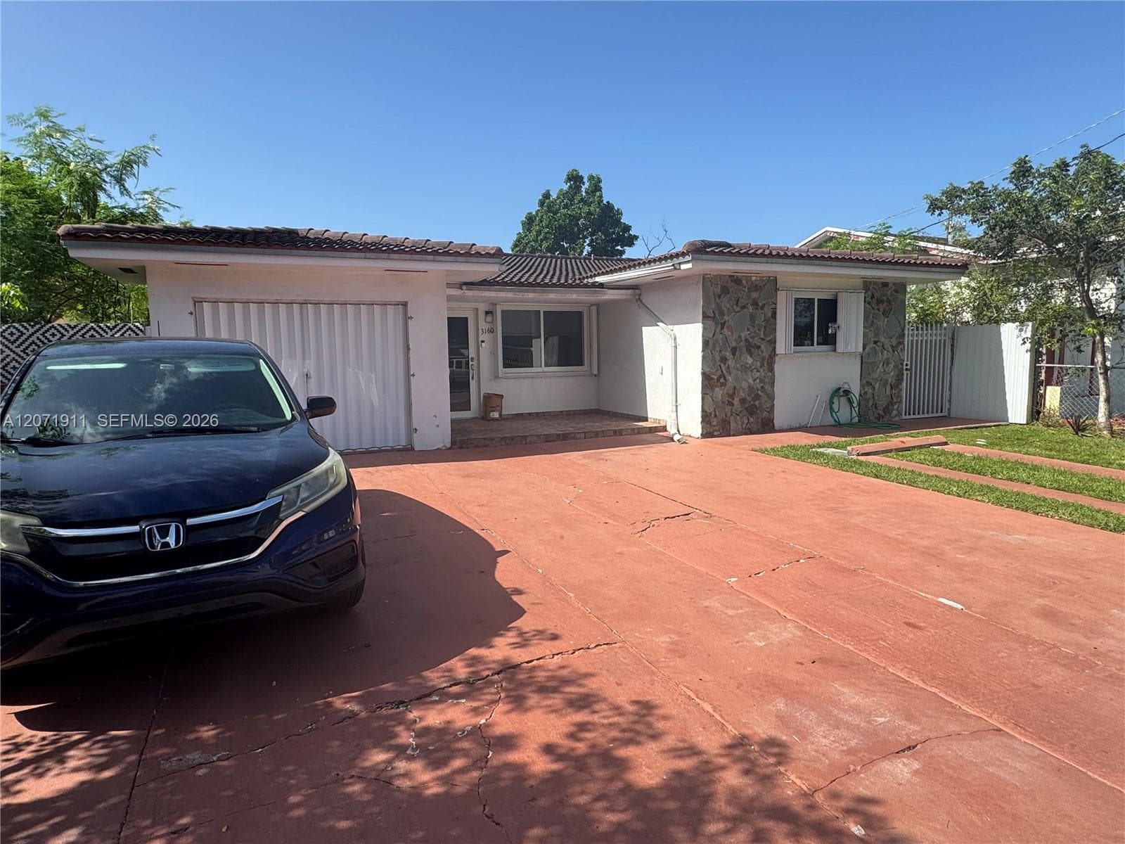 3160 NW 3rd St, Miami, FL 33125 photo 4
