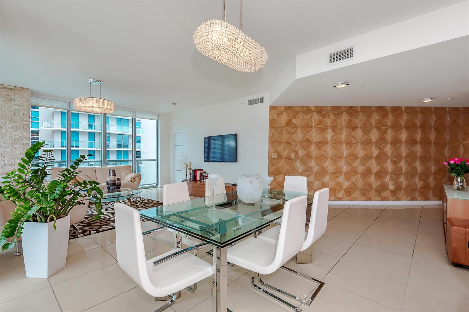 1111 SW 1ST Avenue # MPH3920-, Miami FL 33130 photo 2