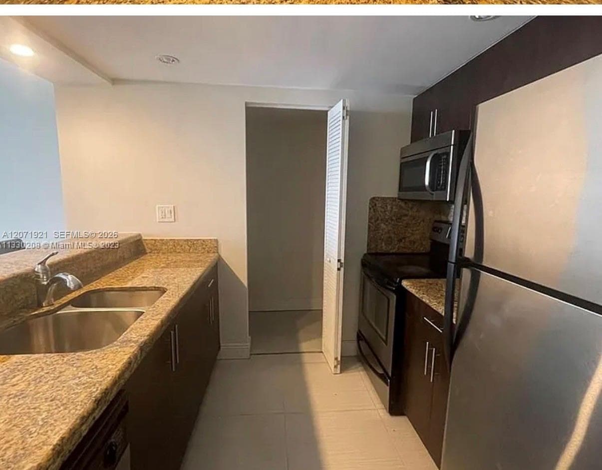 850 N Miami Ave # W-2205, Miami, FL 33136 photo 3