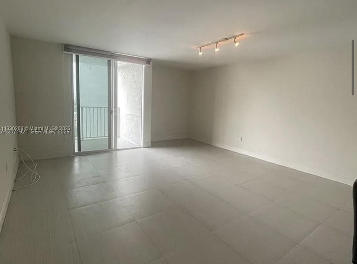 850 N Miami Ave # W-2205, Miami, FL 33136 photo 4