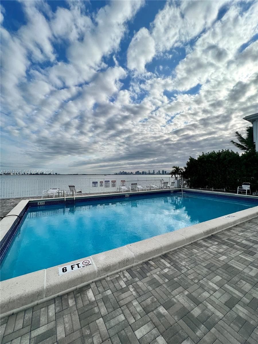 1840 S Treasure Dr # 15, North Bay Village FL 33141 photo 2