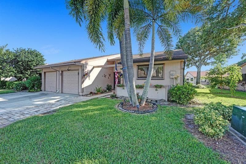 14 FLINT Way # 14, Boynton Beach FL 33426