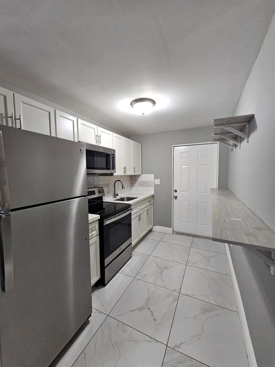 933 W 7th Street # A, Riviera Beach FL 33404 photo 4