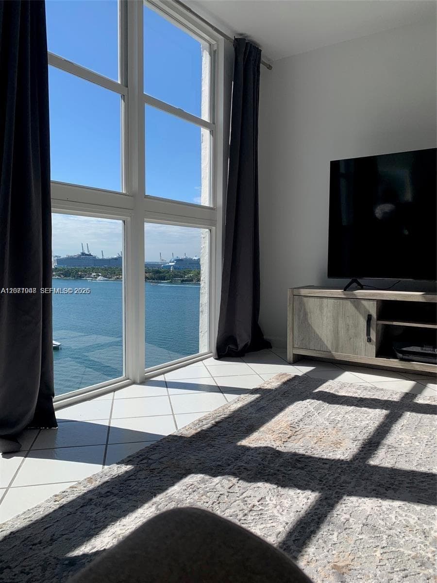 1228 West Ave # 1415, Miami Beach, FL 33139 photo 5