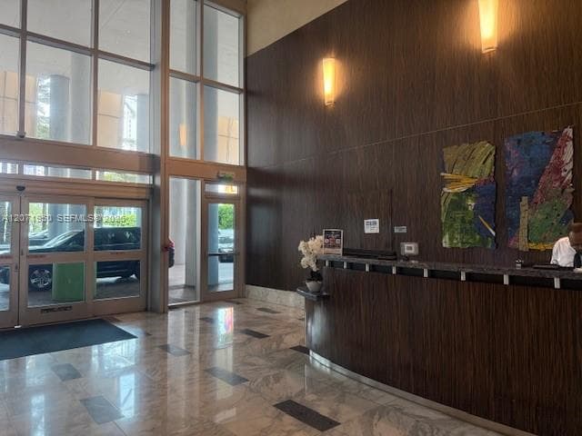 185 SW 7th St # 3803, Miami FL 33130 photo 2