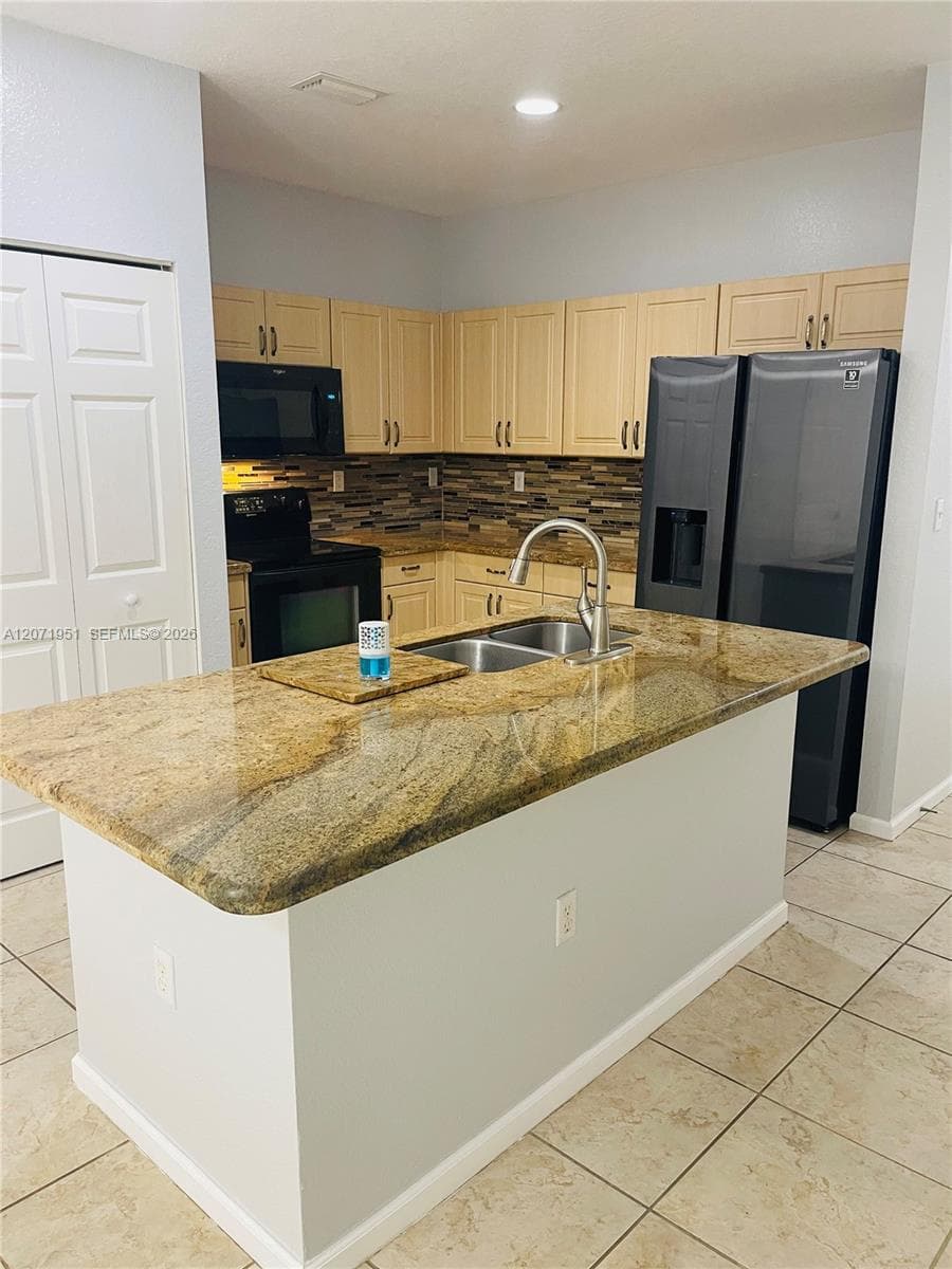 6364 Landings Way, Tamarac FL 33321 photo 2