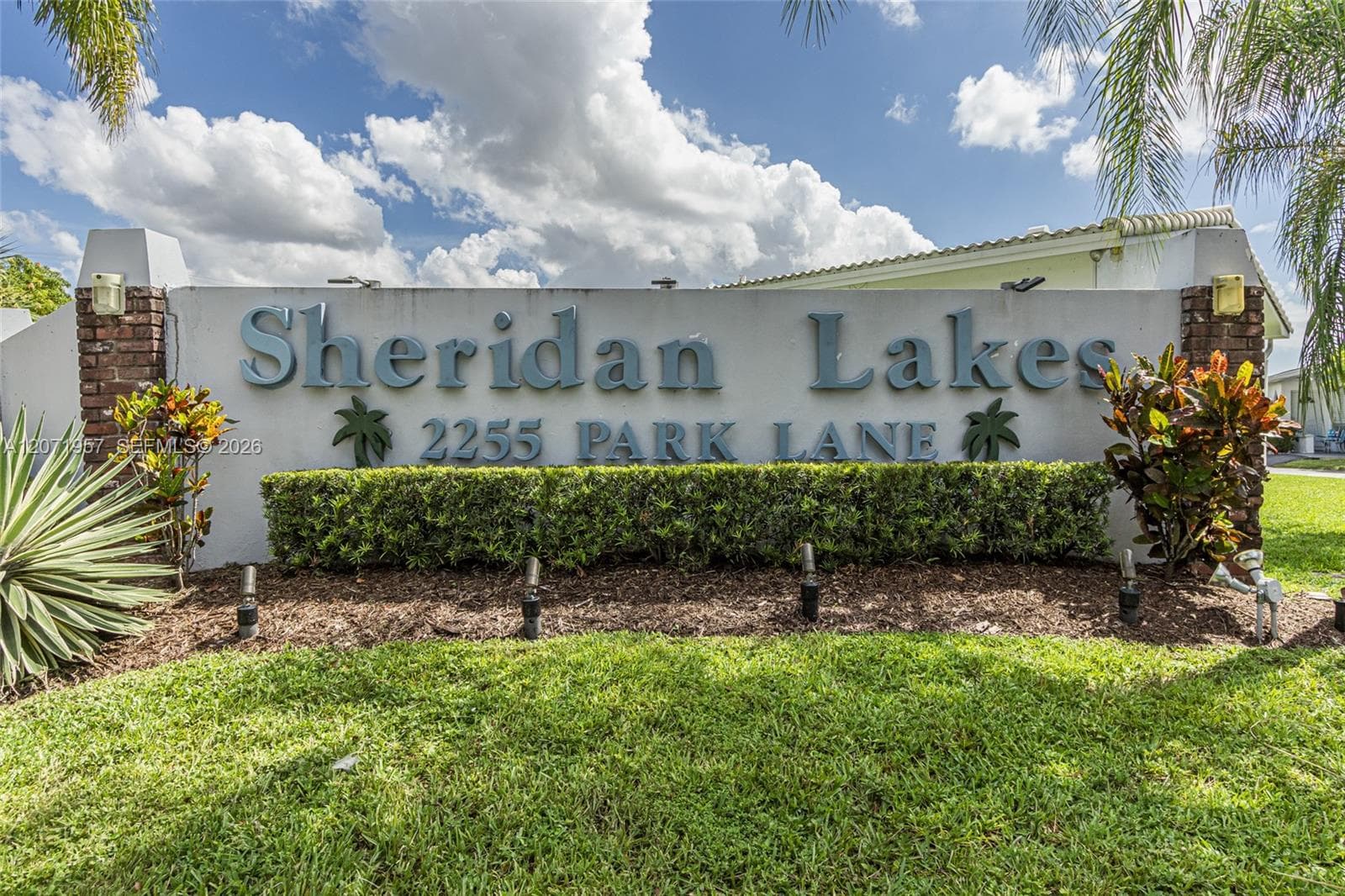 2223 Park Ln # 314, Hollywood FL 33021 photo 2
