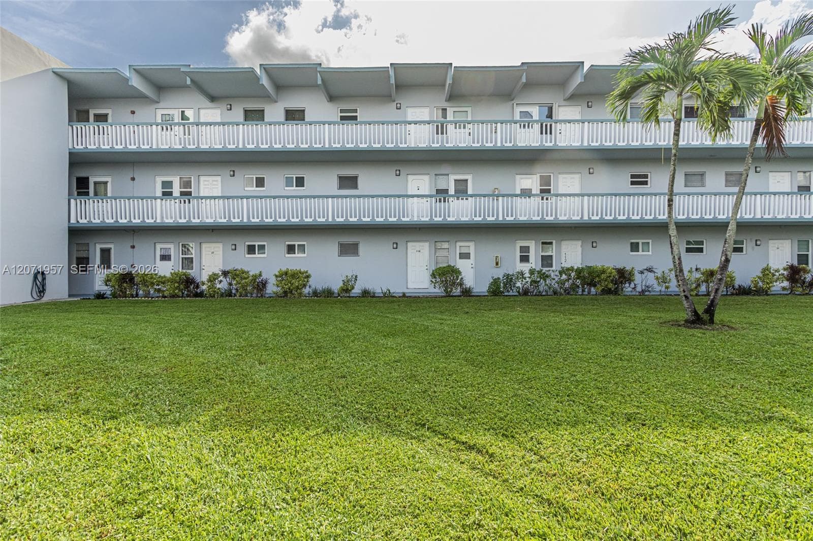 2223 Park Ln # 314, Hollywood FL 33021 photo 4