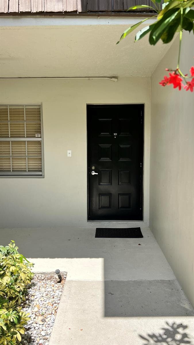 4017 N CYPRESS Drive # 101, Pompano Beach, FL 33069 photo 2