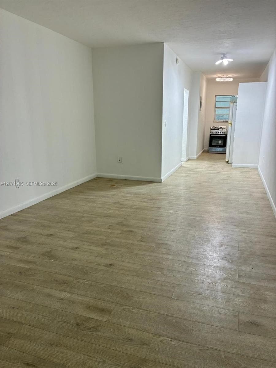 620 76th St # 10, Miami Beach FL 33141 photo 4