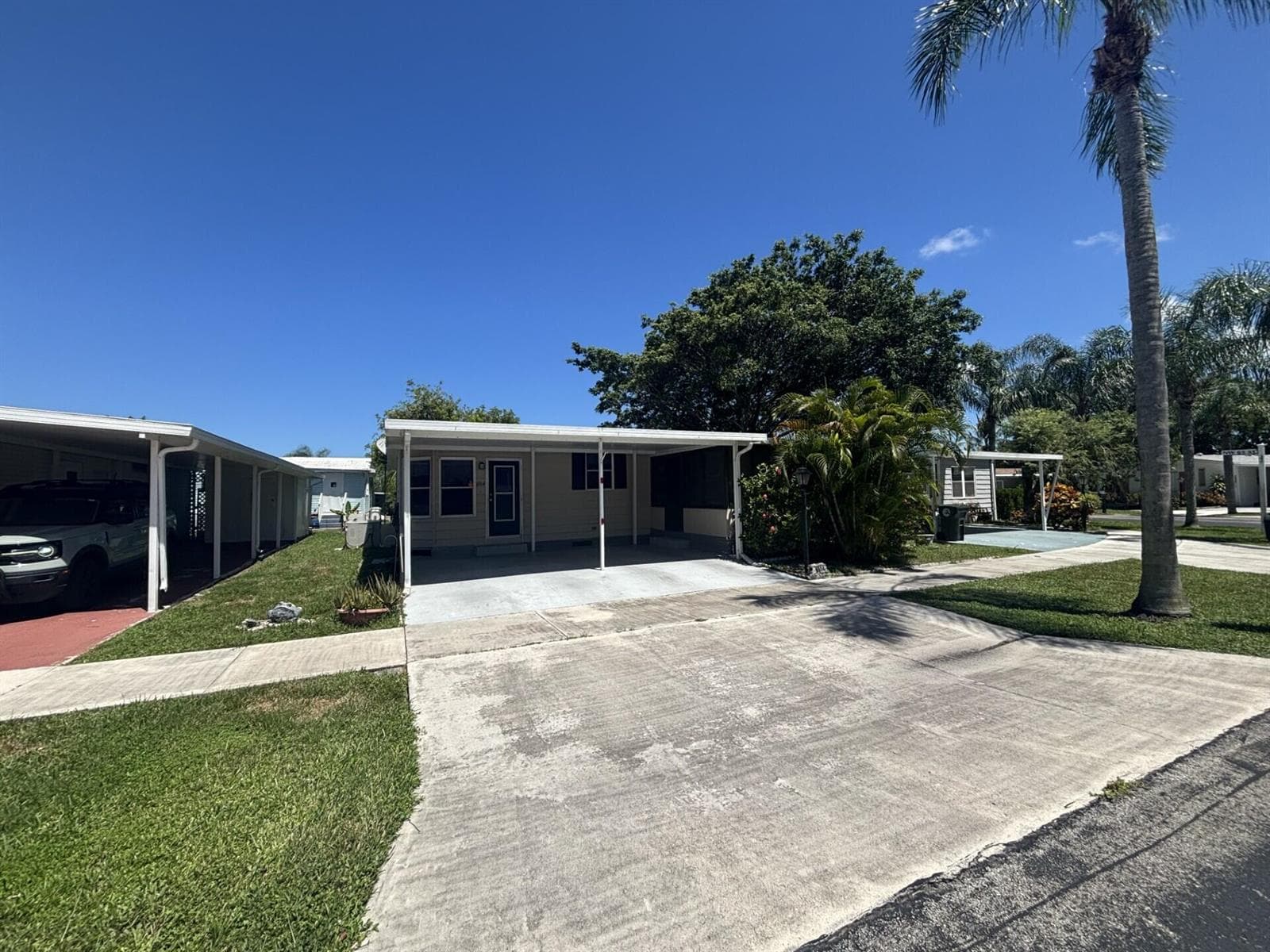 6514 NW 36th Avenue, Coconut Creek FL 33066 photo 3