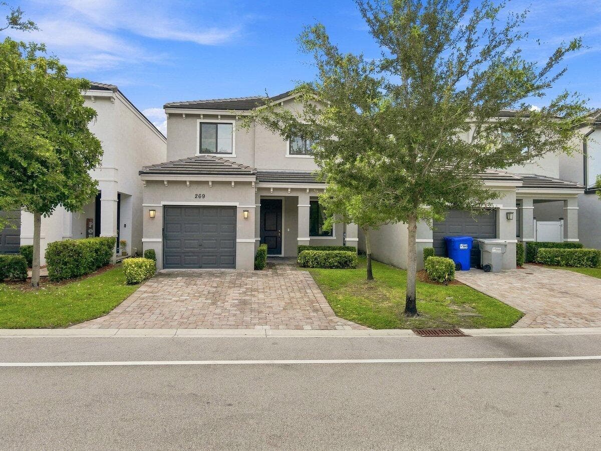 269 NW 36th Avenue, Pompano Beach FL 33069