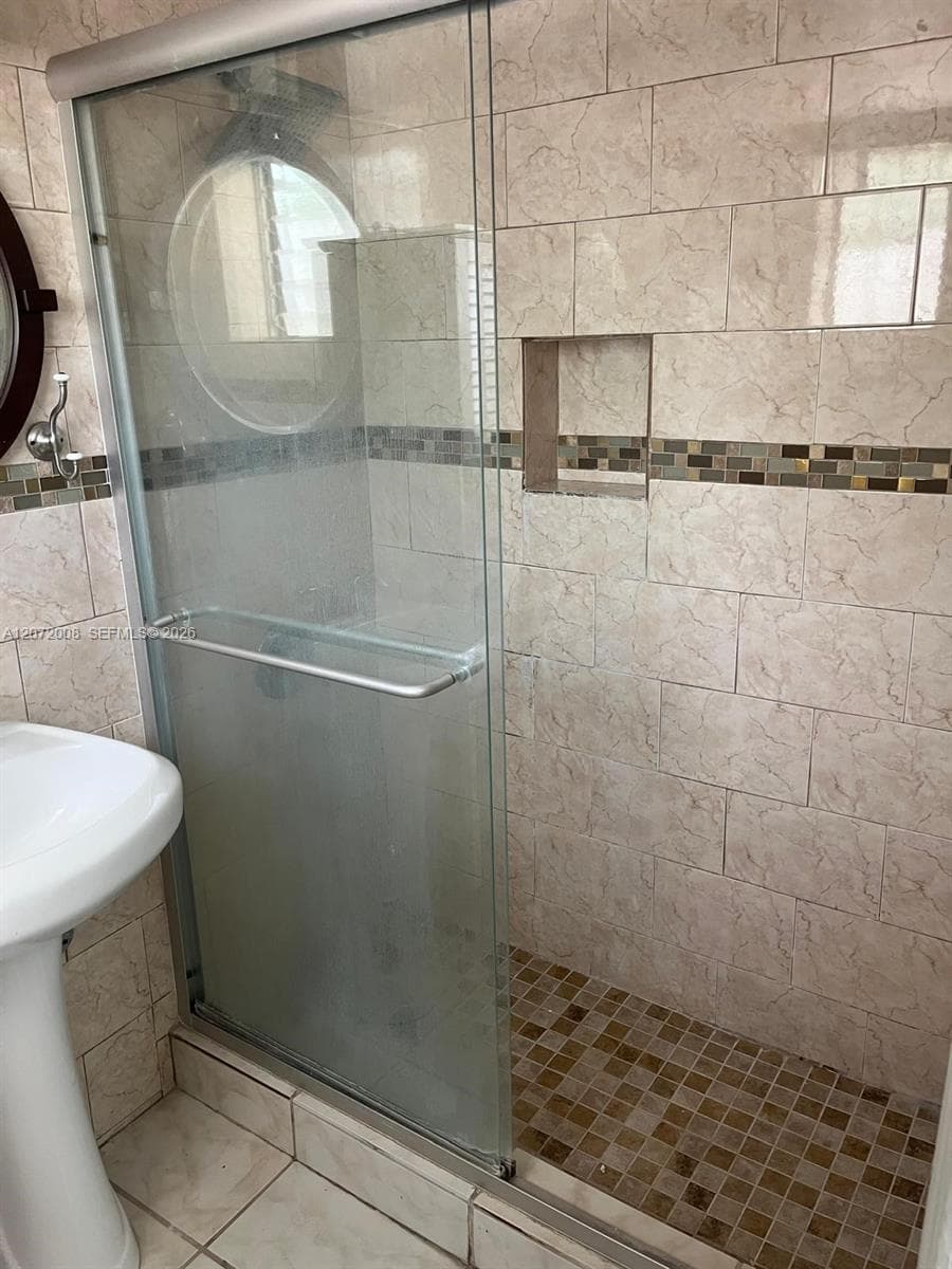6498 Collins Ave # 40, Miami Beach FL 33141 photo 2