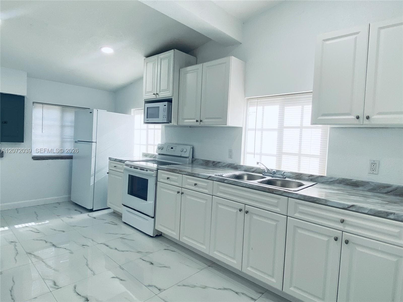 3100 NW 86th St # Back, Miami, FL 33147 photo 3