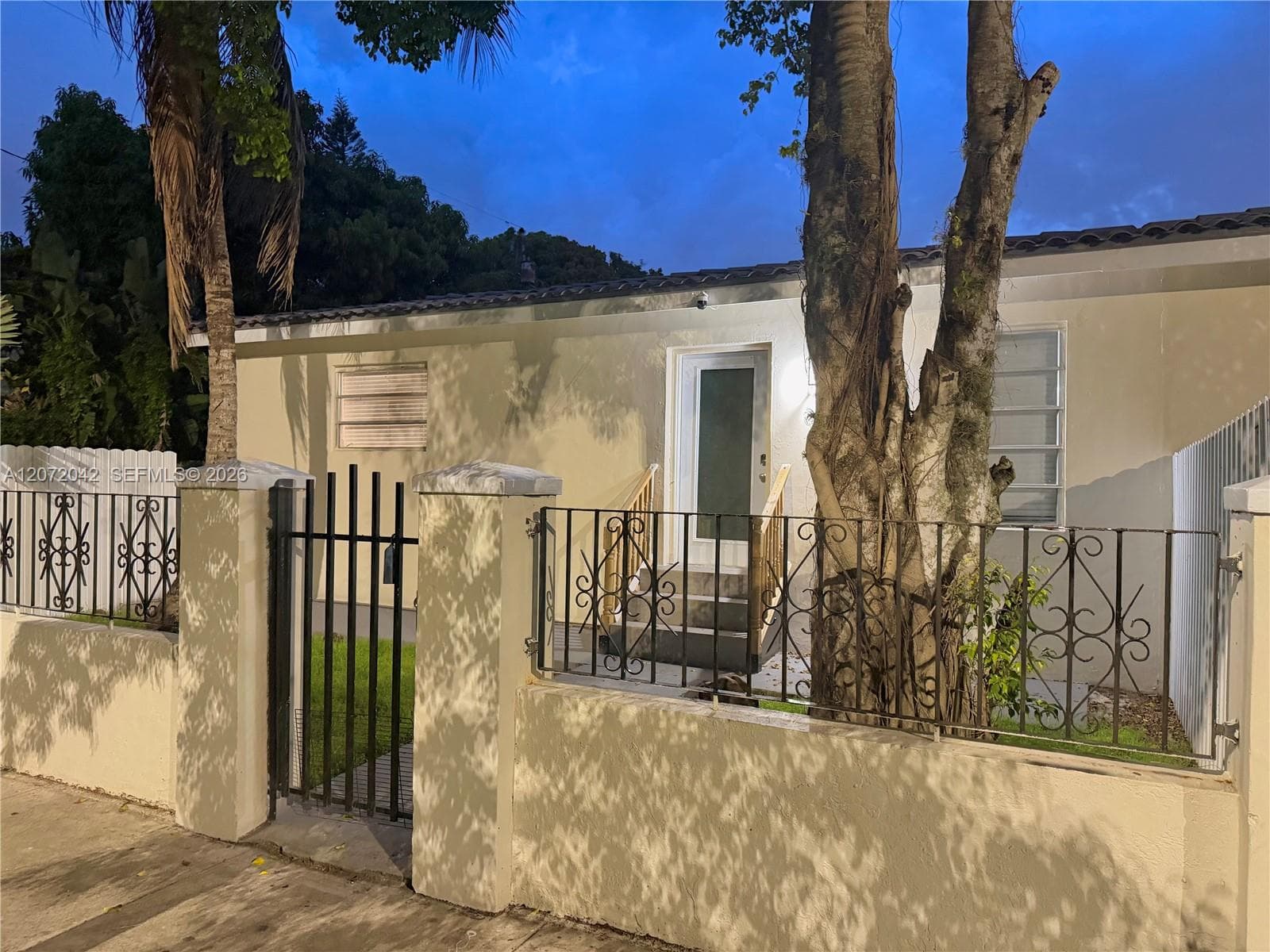 1500 SW 10th St Side, Miami FL 33135 photo 3