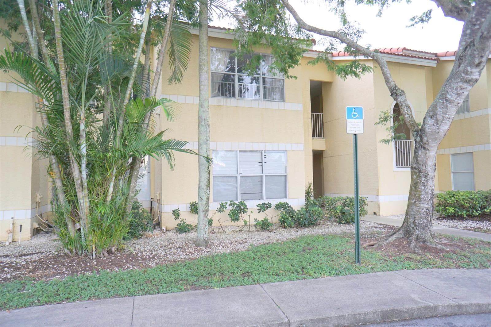 12620 VISTA ISLES Drive # 1025, Sunrise FL 33325 photo 2