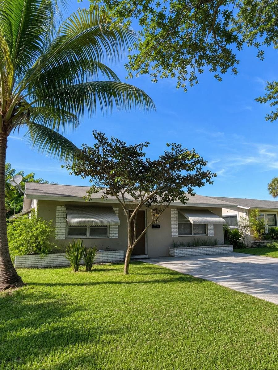 2603 NW 54TH Street, Tamarac FL 33309
