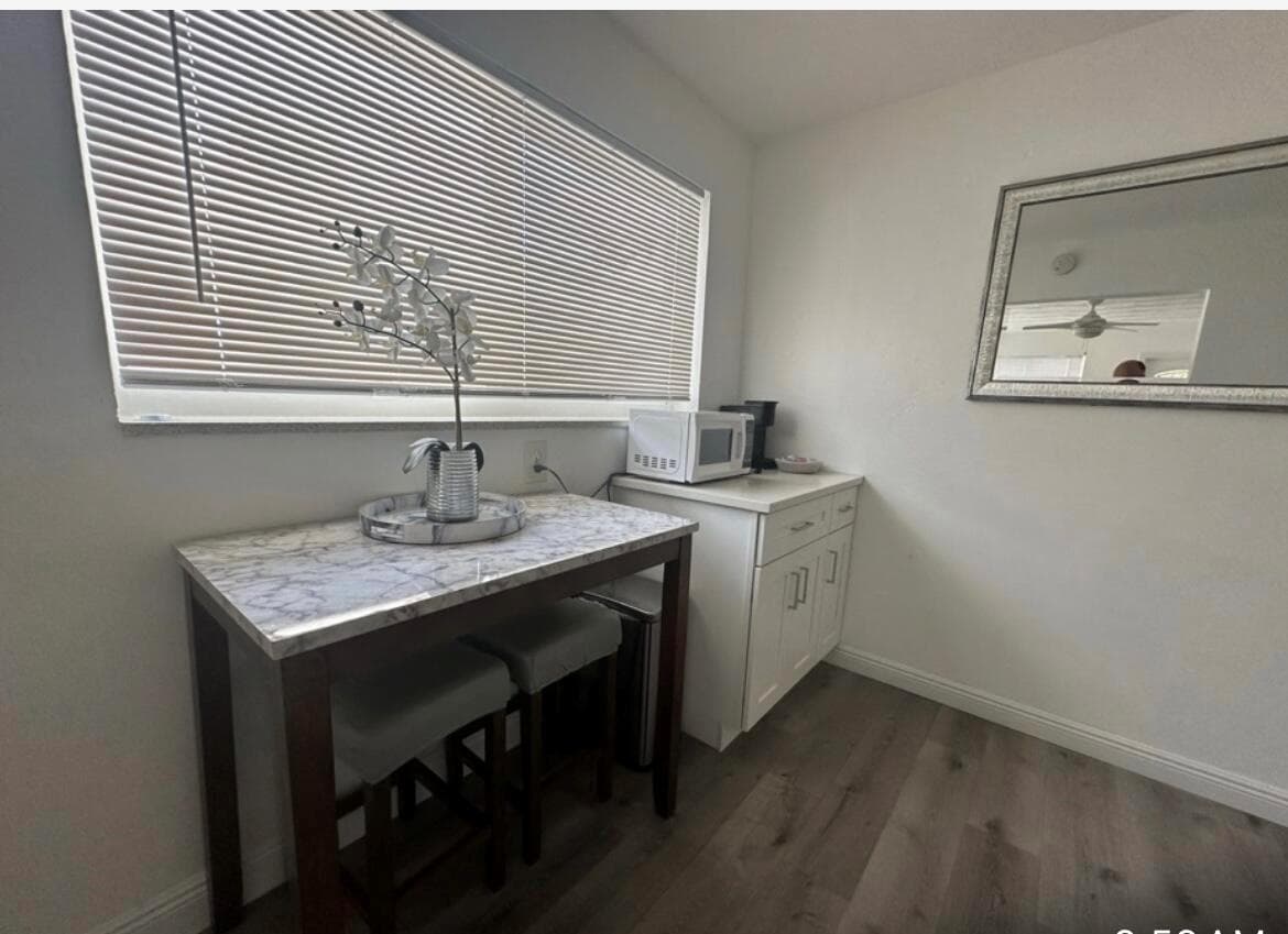 116 SE 9TH Court # 2, Hallandale Beach FL 33009 photo 2
