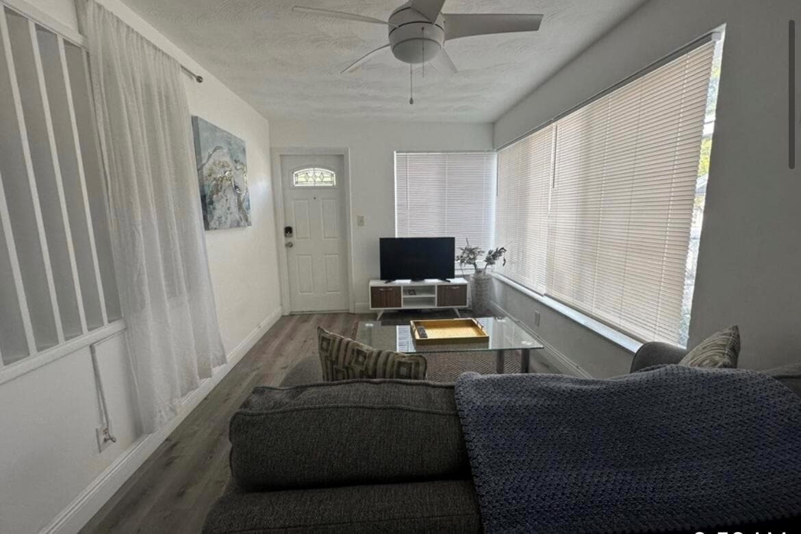 116 SE 9TH Court # 2, Hallandale Beach FL 33009 photo 3
