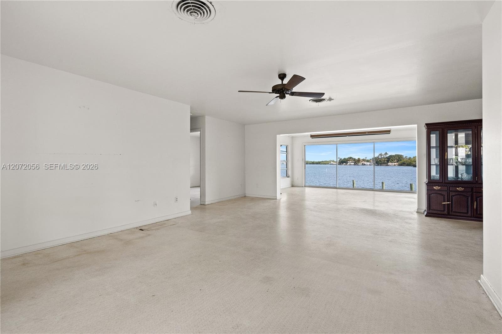 216 SW Cabana Point Cir, Stuart FL 34994 photo 5