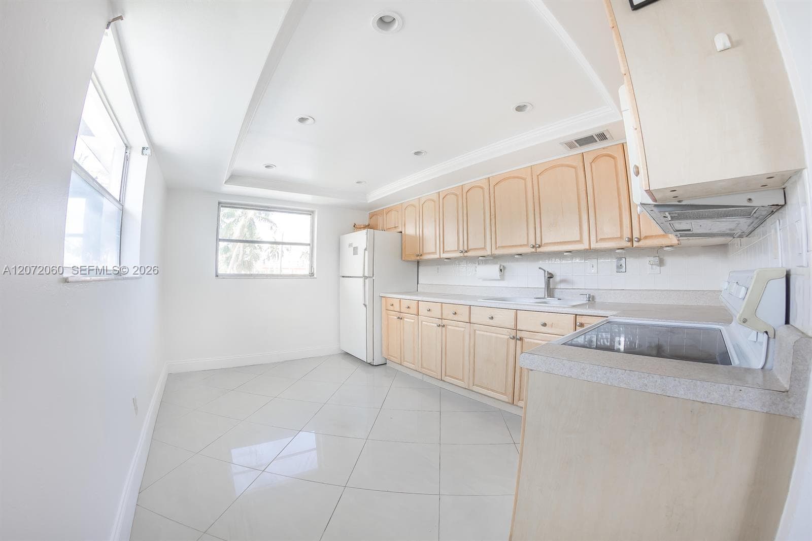 344 SW 1st St # 6, Pompano Beach FL 33060 photo 2