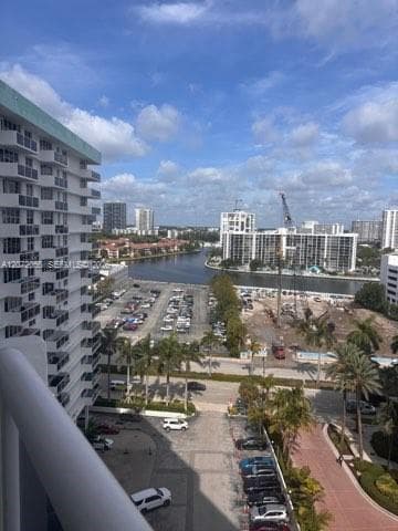 3725 S Ocean Dr # 1417, Hollywood FL 33019