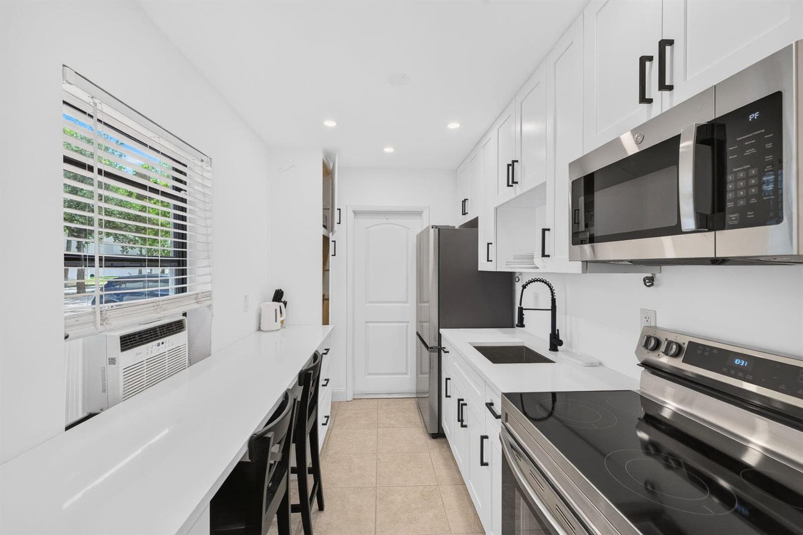 2101 SE 4TH Avenue, Fort Lauderdale FL 33316 photo 5