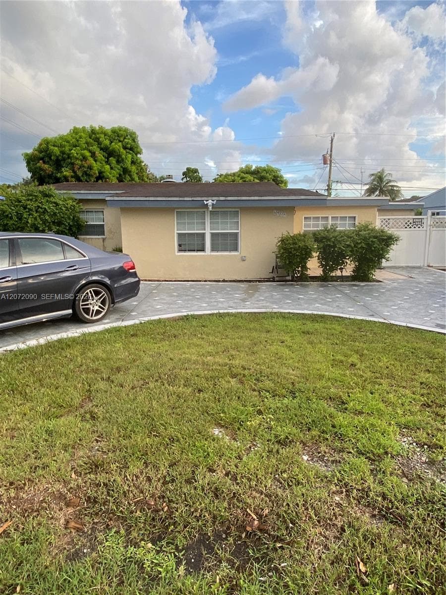 6404 SW 23rd St # 1, Miramar FL 33023
