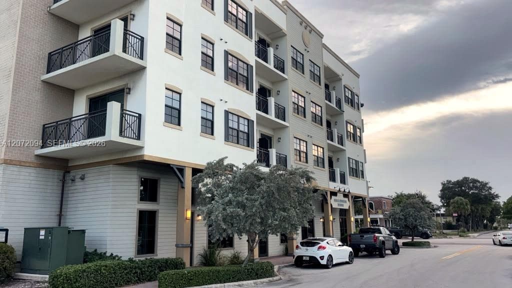 4100 SW 64th Ave # 408, Davie FL 33314
