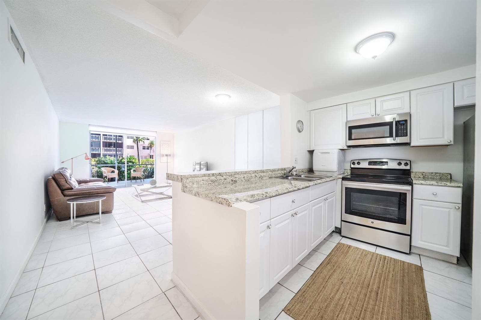 501 NE 14TH Avenue # 103, Hallandale Beach FL 33009