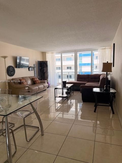 3140 S Ocean Dr # 309, Hallandale Beach FL 33009