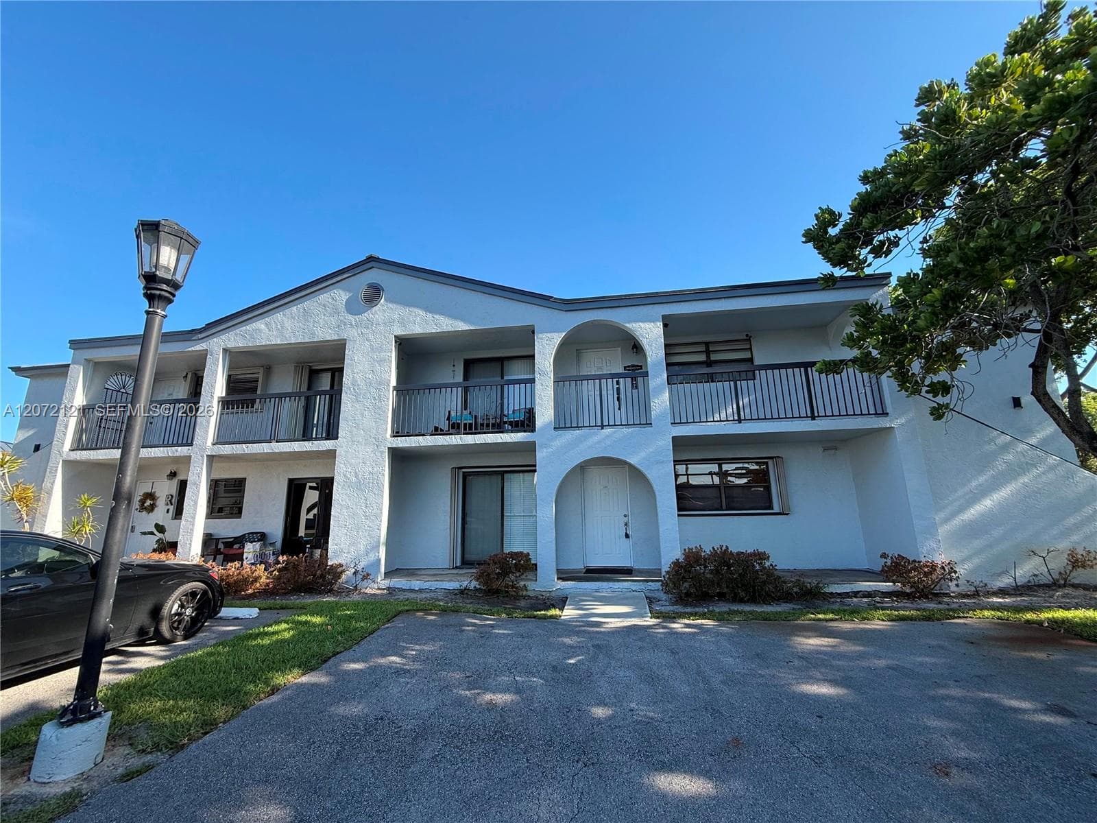 18200 Mediterranean Blvd # 2201, Hialeah FL 33015