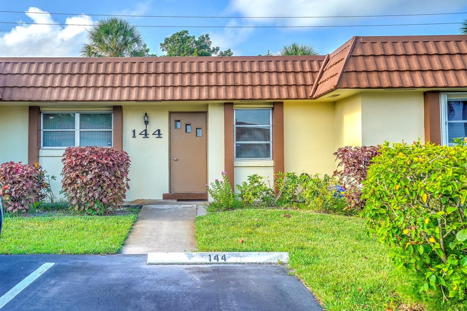 5780 FERNLEY Drive W # 144, West Palm Beach FL 33415 photo 2
