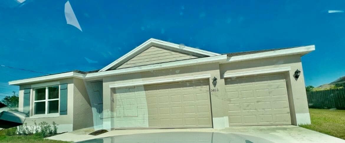5811 NW GERALD Circle, Port St. Lucie FL 34986